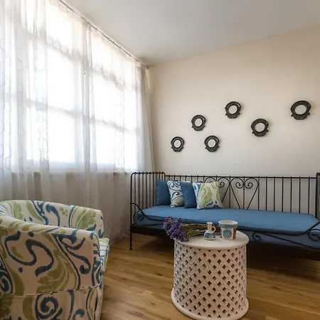 Luce Design - Special Category Hotell