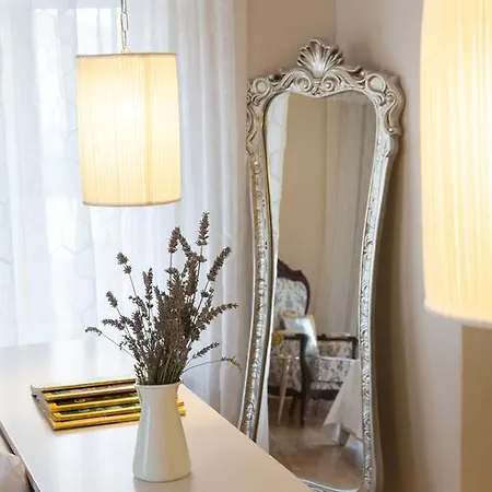 Luce Design - Special Category Hotell 4*