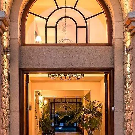 Luce Design - Special Category Hotell